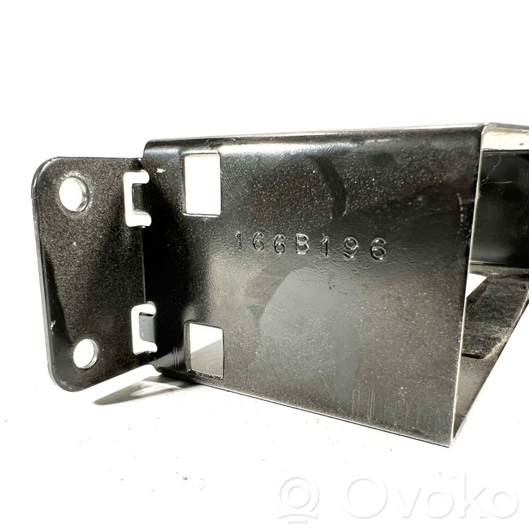 Radio / CD/DVD atskaņotājs / navigācija