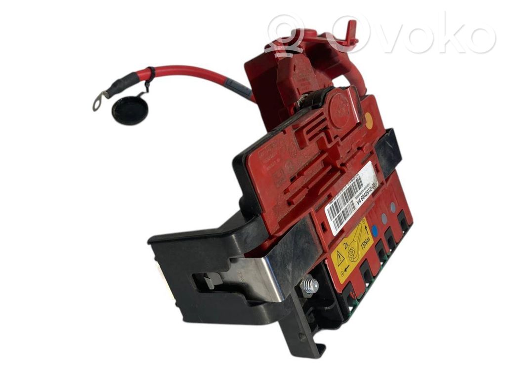 Positive wire connection assembly