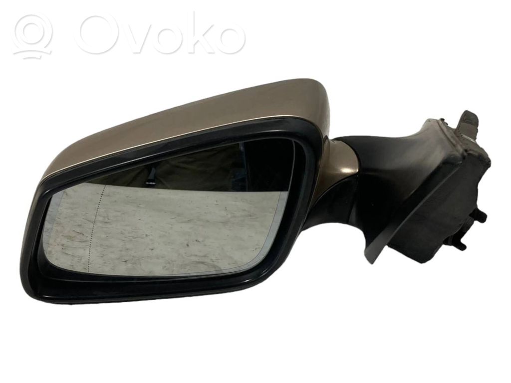 Mirror (electrically controlled)