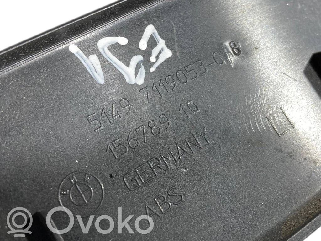 Sānu dekoratīvā apdare (pie loga)