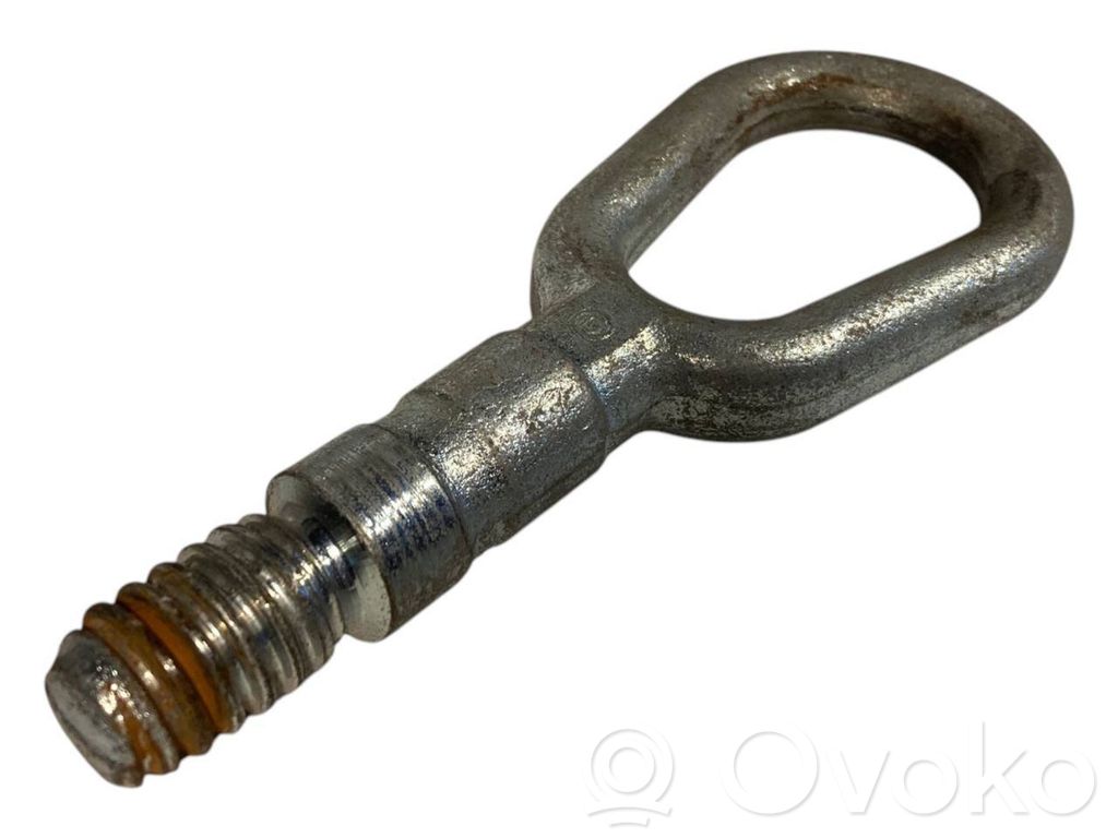 Towing hook