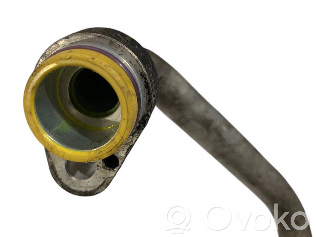 Air conditioner pipe(s) / hose(s)