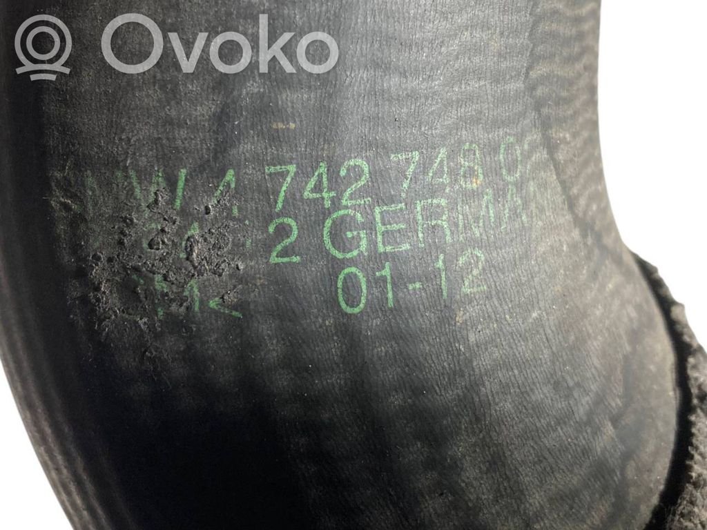 Шланг(и)/труба(ы) интеркулера