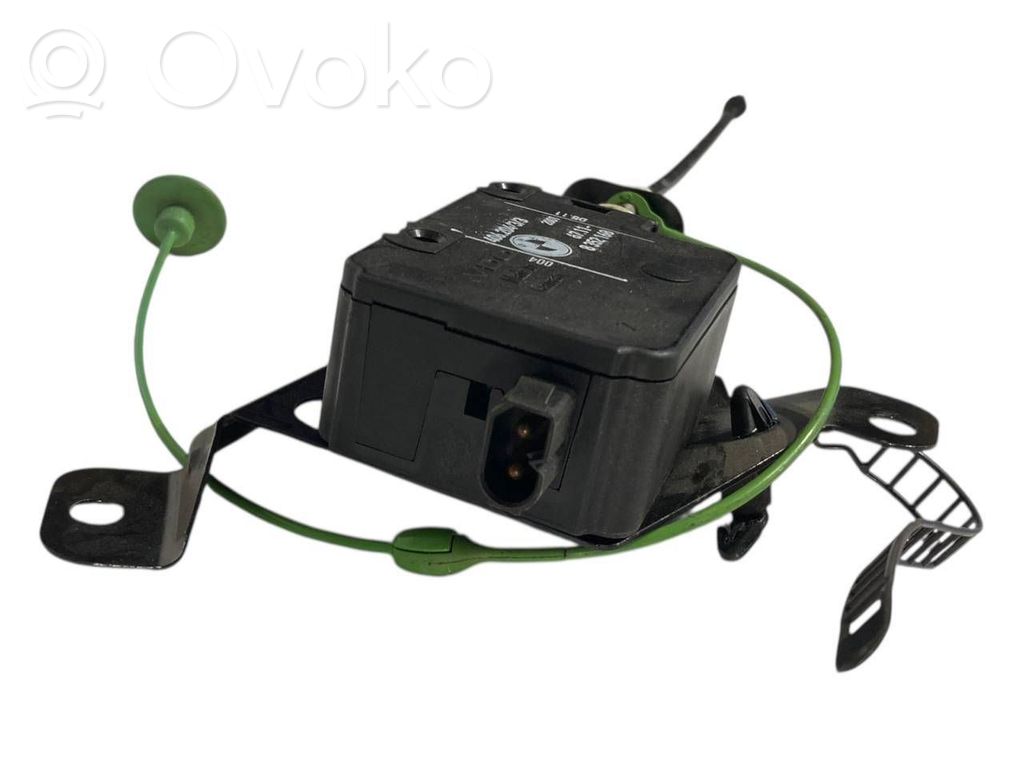 Degvielas tvertnes elektriskā slēdzene