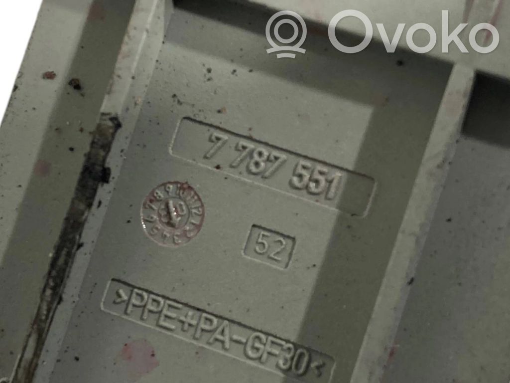 Pārnesumkārbas vadu instalācija