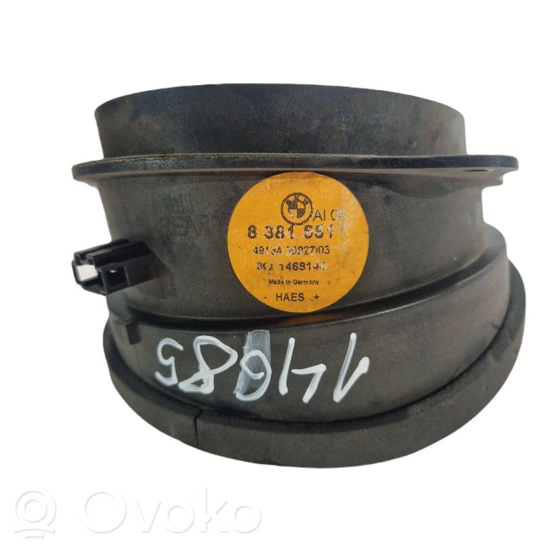 Skaļrunis (-i) priekšējās durvīs