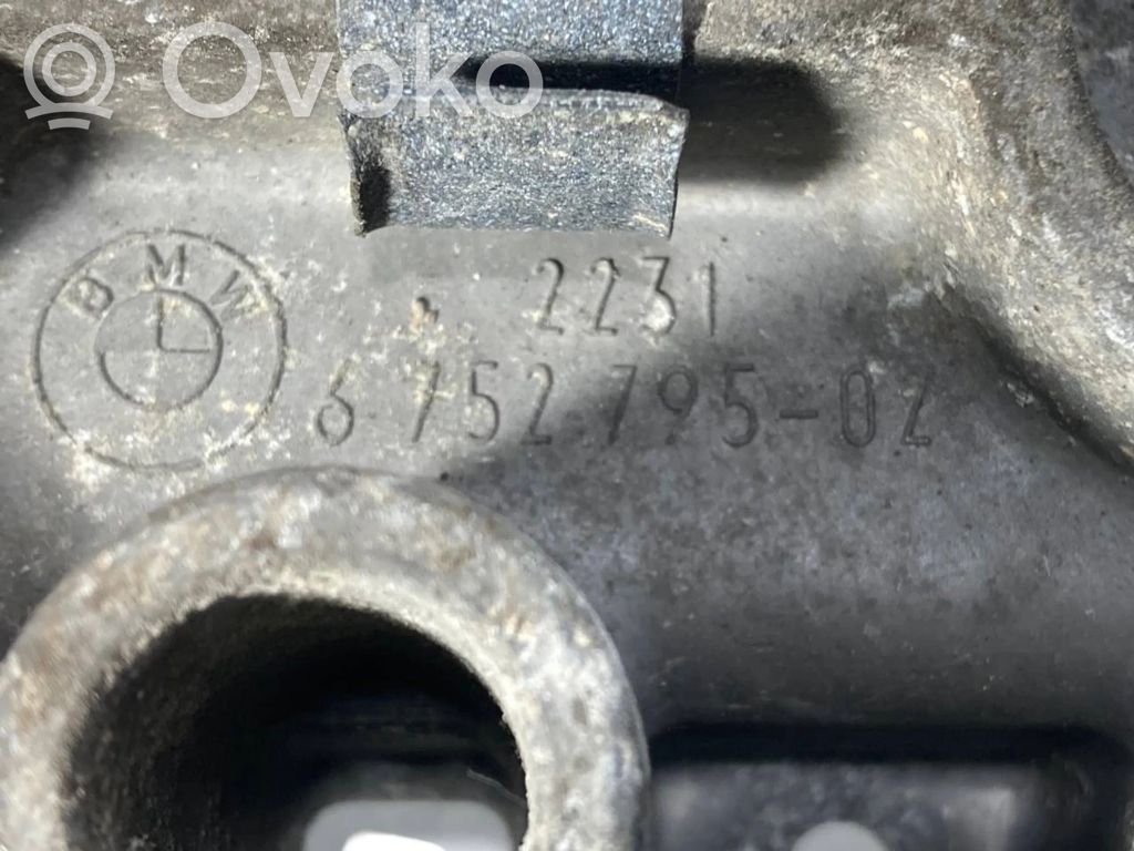 Кронштейн крепления трансмиссии