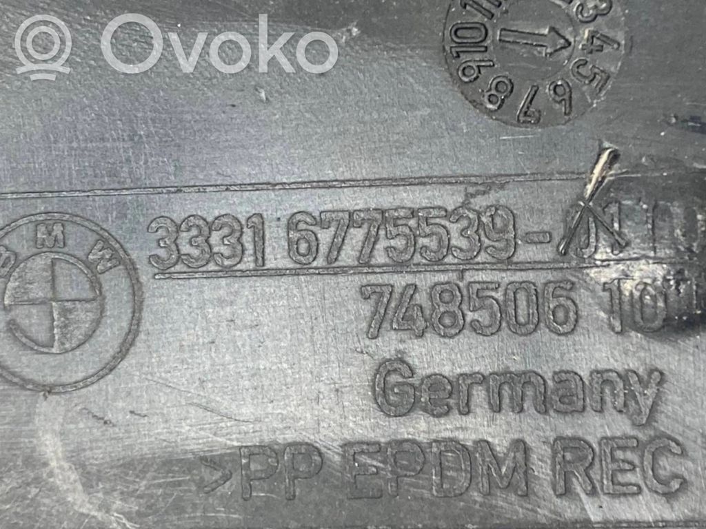 Apakšas aizsargs šasijas aizmugurējā daļā