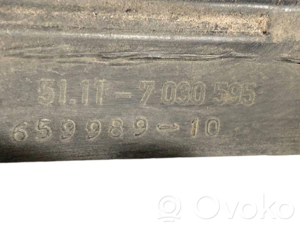 Apakšējais režģis (trīsdaļīgs)