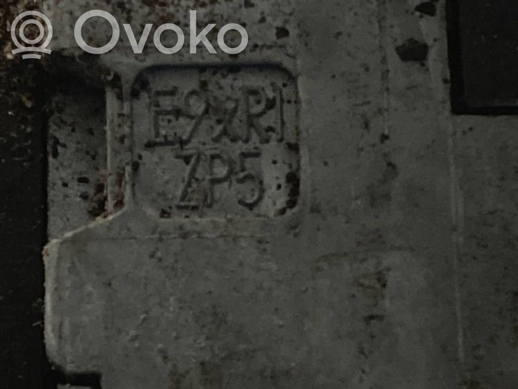 Slēdzene (pie roktura)