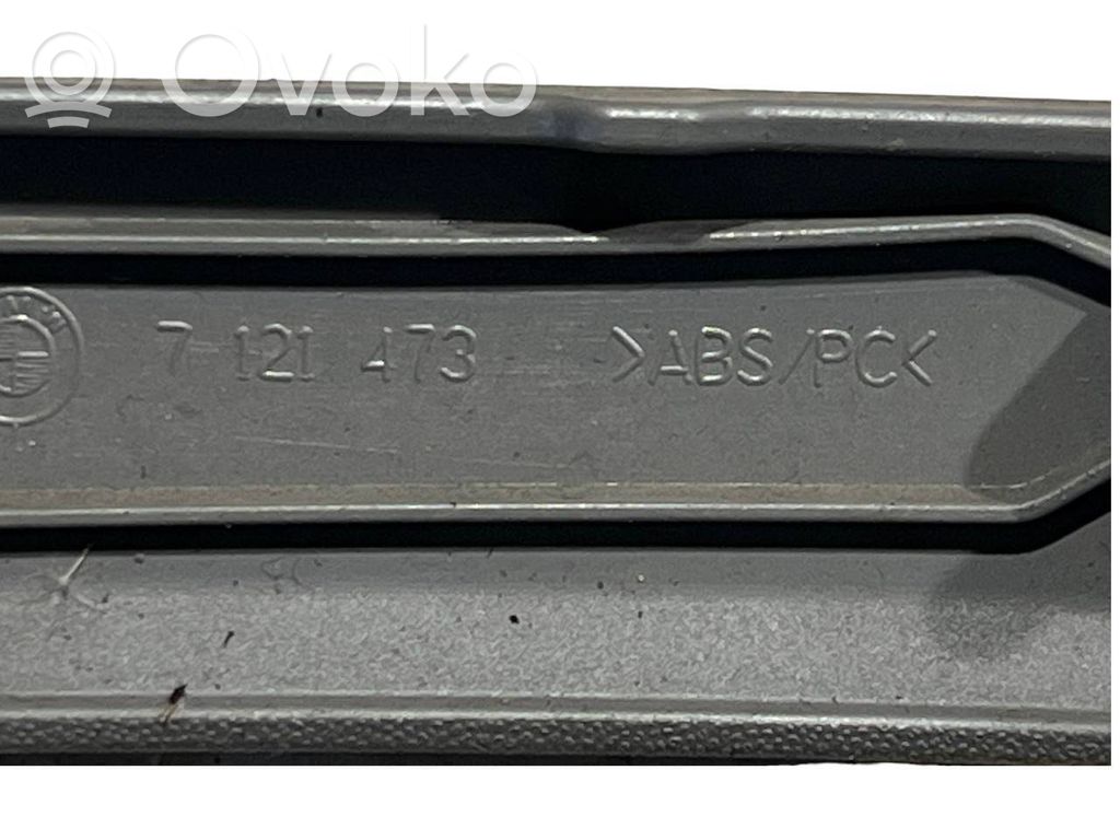 Dekoratīvās apdares lenta