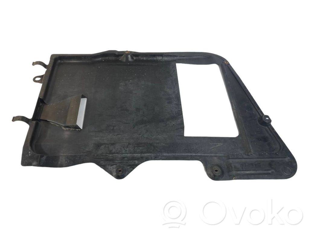 Vidusdaļas apakšas aizsargs