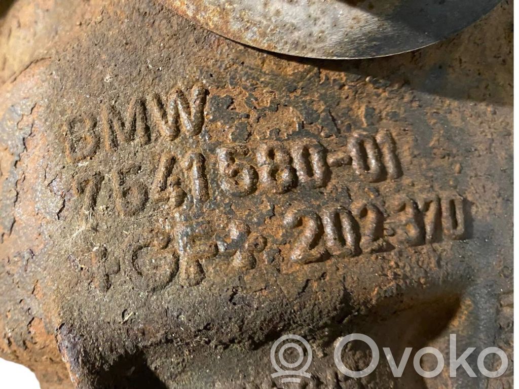 Aizmugurējais reduktors