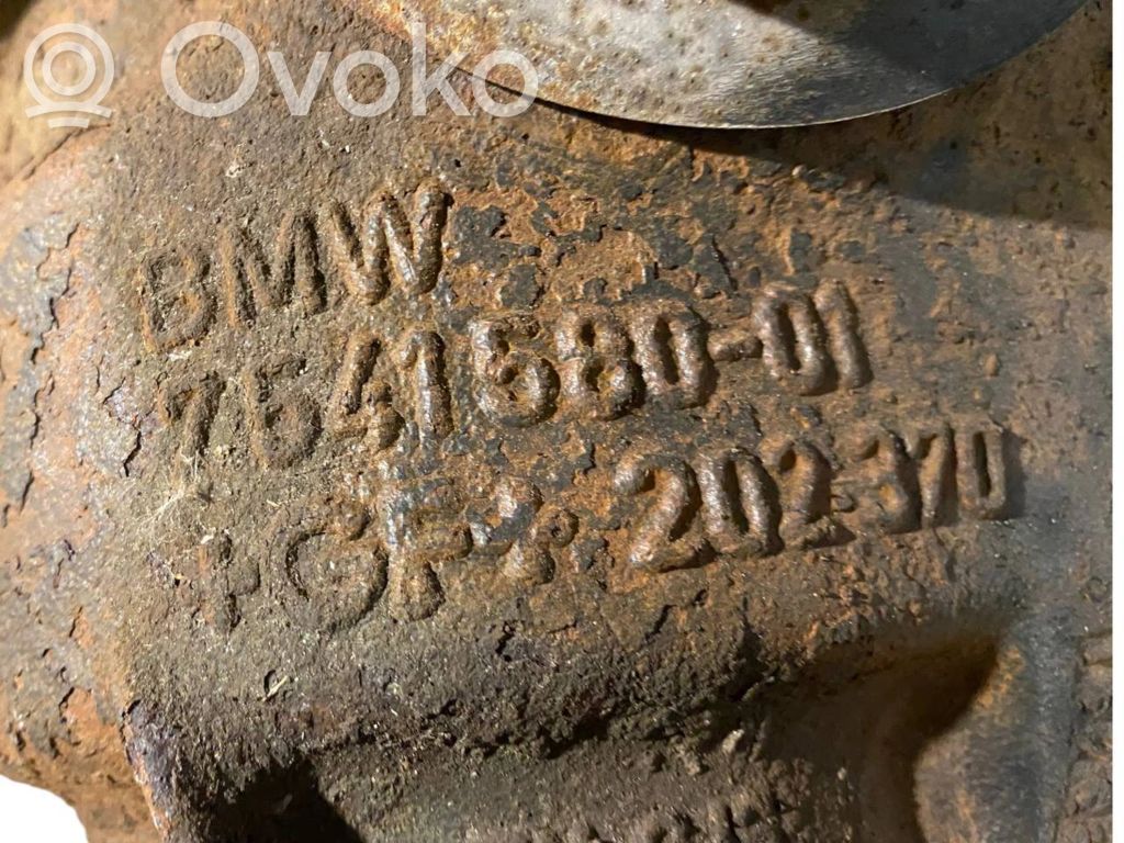 Aizmugurējais reduktors