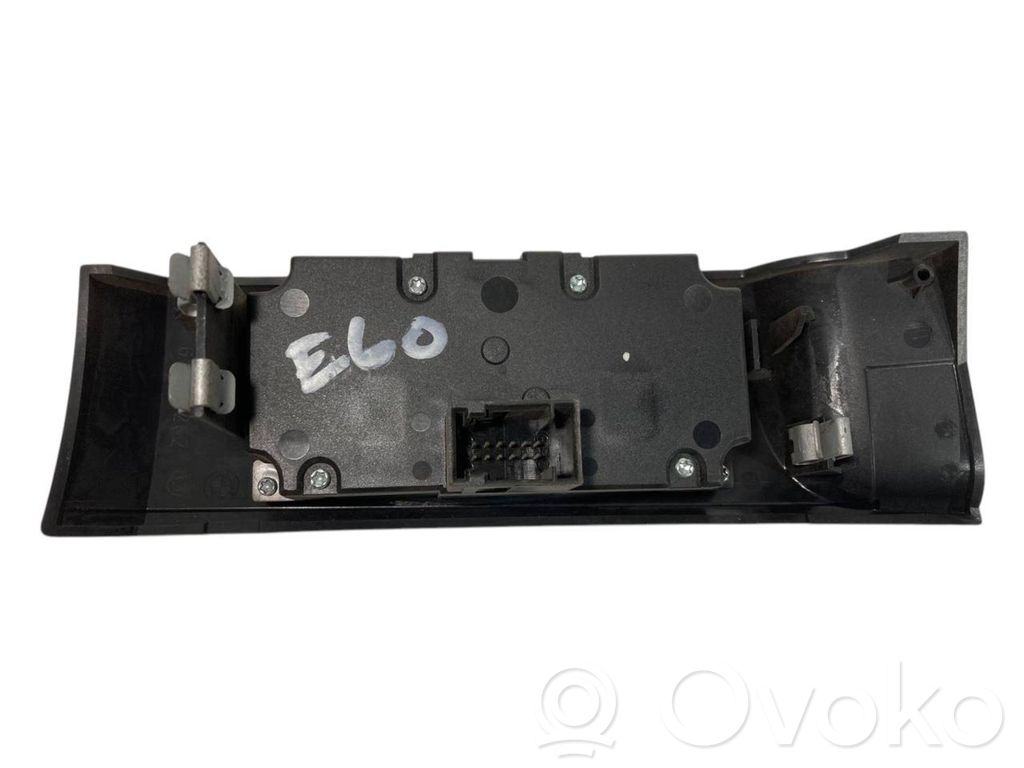 Headlight switch