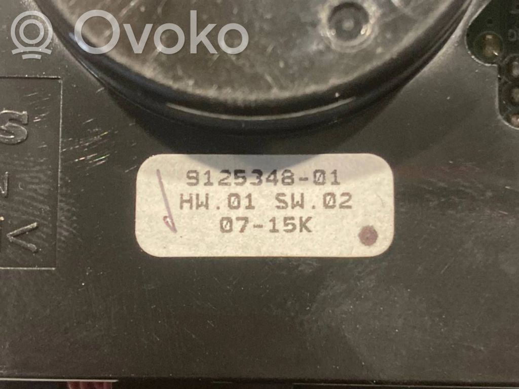 Multimediju kontrolieris