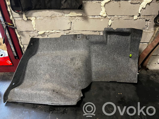 Side decorative trim panel