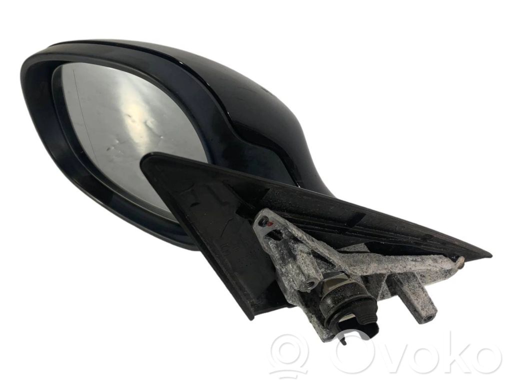 Mirror (electrically controlled)
