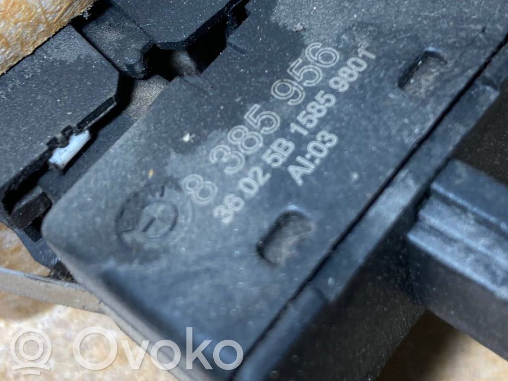 Apšuvums aizmugurējām durvīm