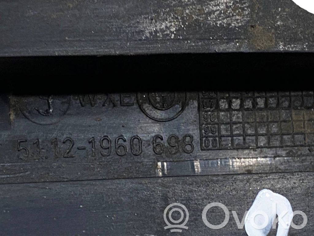 Aizmugurējā bufera montāžas kronšteins