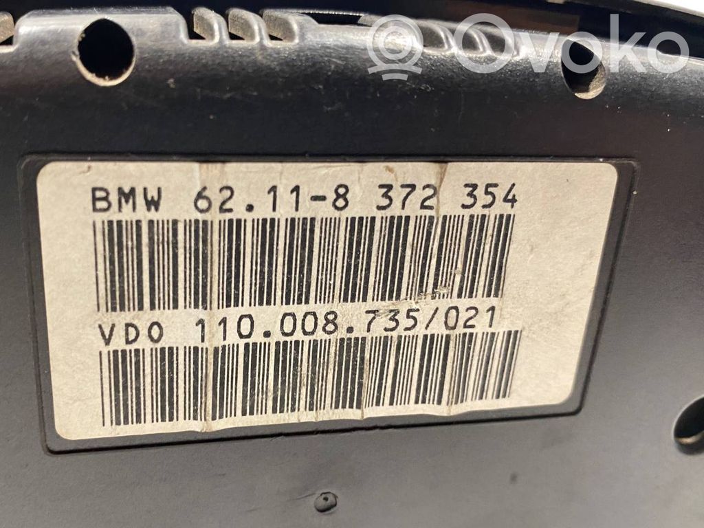 Speedometer (in the instrument panel)