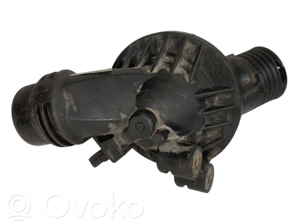 Thermostat / thermostat housing
