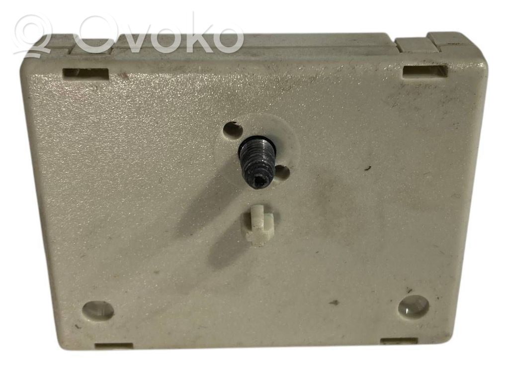 Antenna amplifier