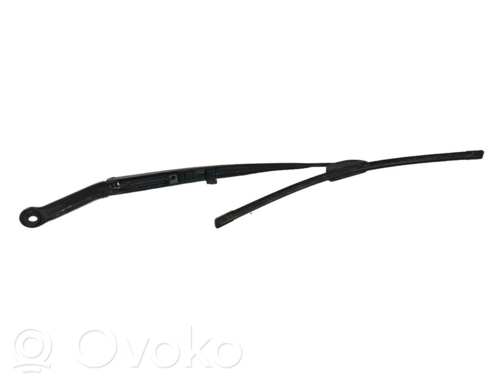 Windshield wiper arm
