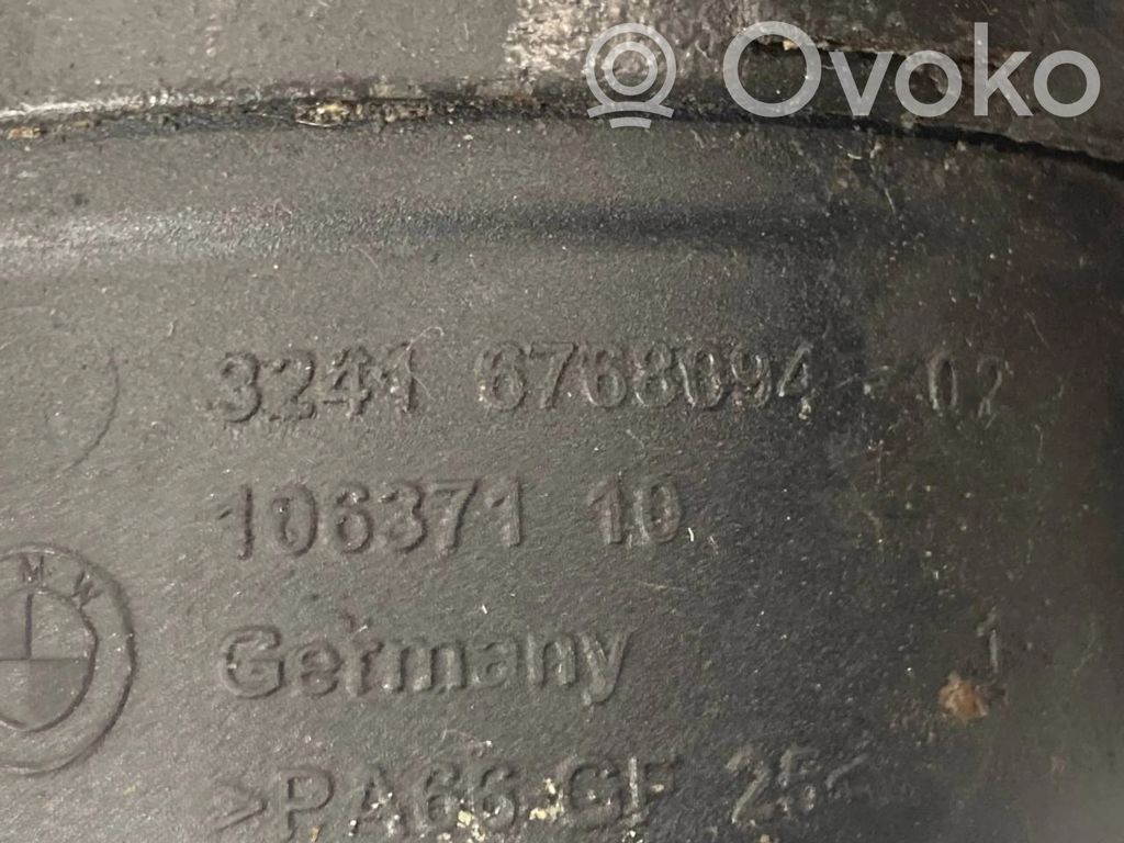 Stūres pastiprinātāja šķidruma tvertne