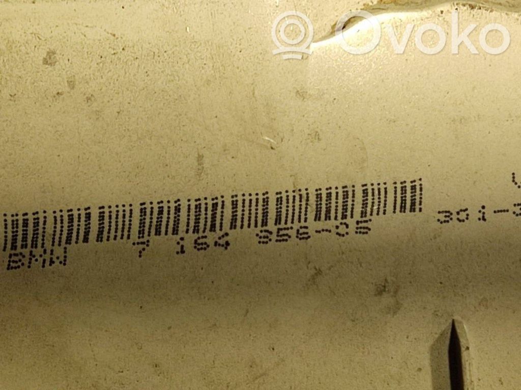 Aizmugurējais lukturis virsbūvē