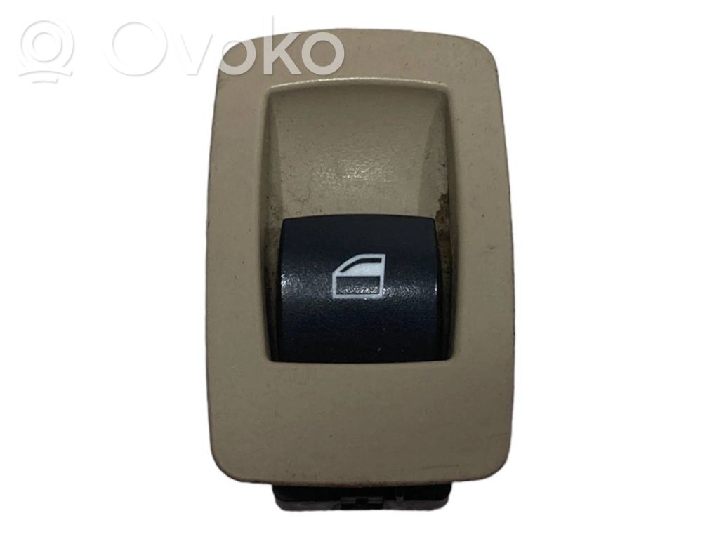 Power window switch