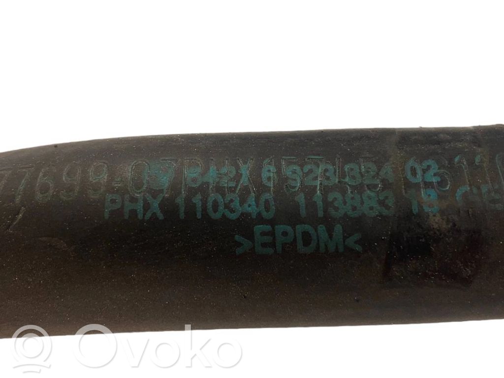 Caurulīte (-es) / šļūtene (-es)