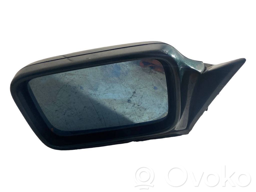 Mirror (electrically controlled)