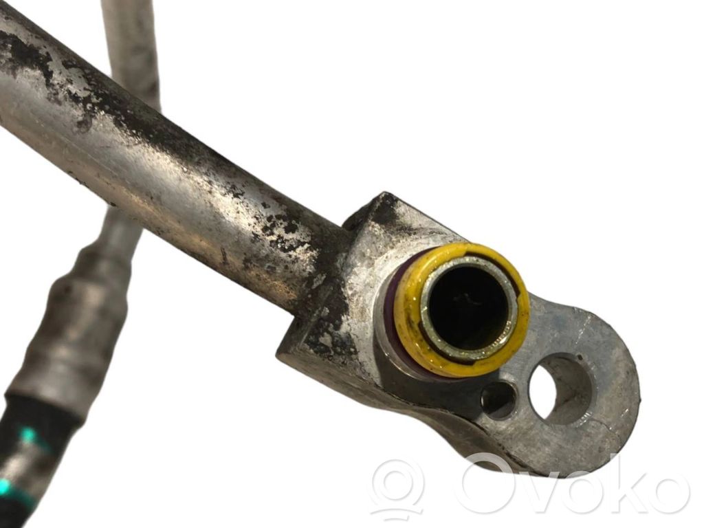 Air conditioner pipe(s) / hose(s)