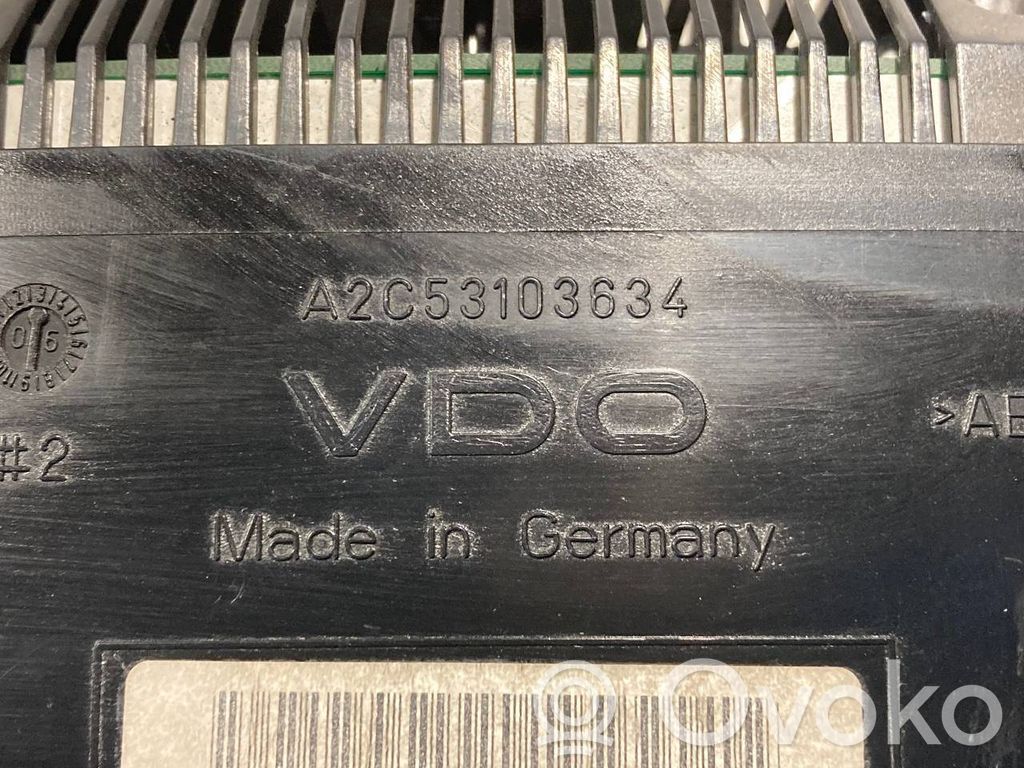 Spidometrs (instrumentu panelī)