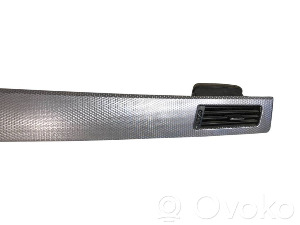 Salona dekoratīvās apdares komplekts