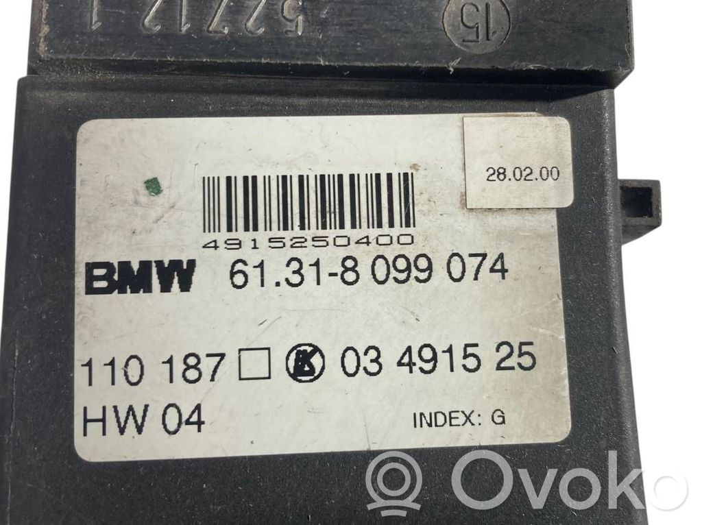 Seat adjustment switch(es)