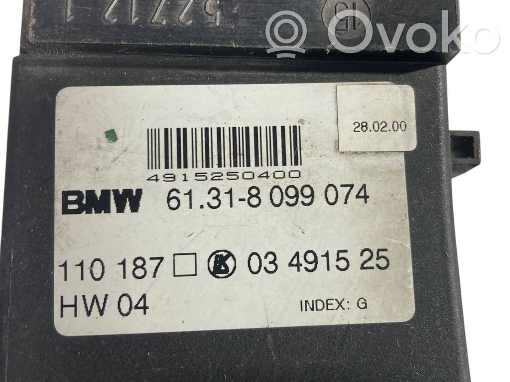 Seat adjustment switch(es)