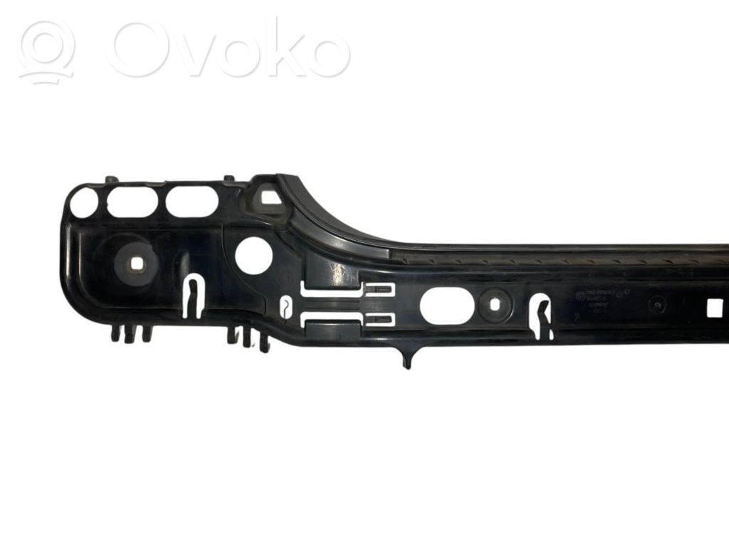 Rear bumper mounting bracket