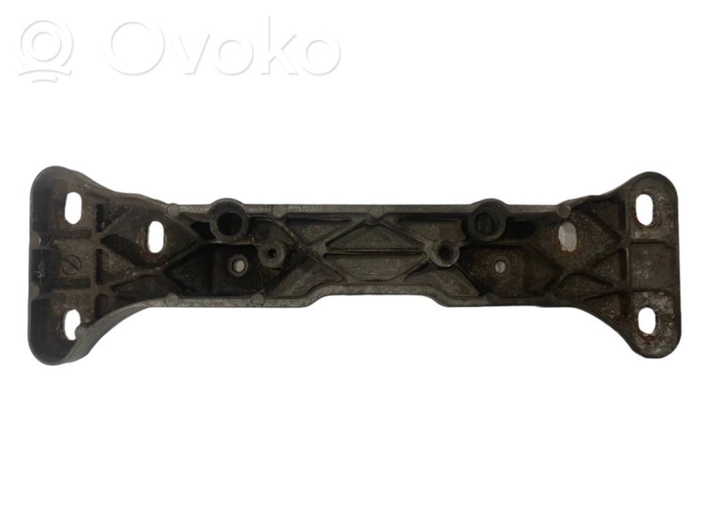 Transmission mounting bracket