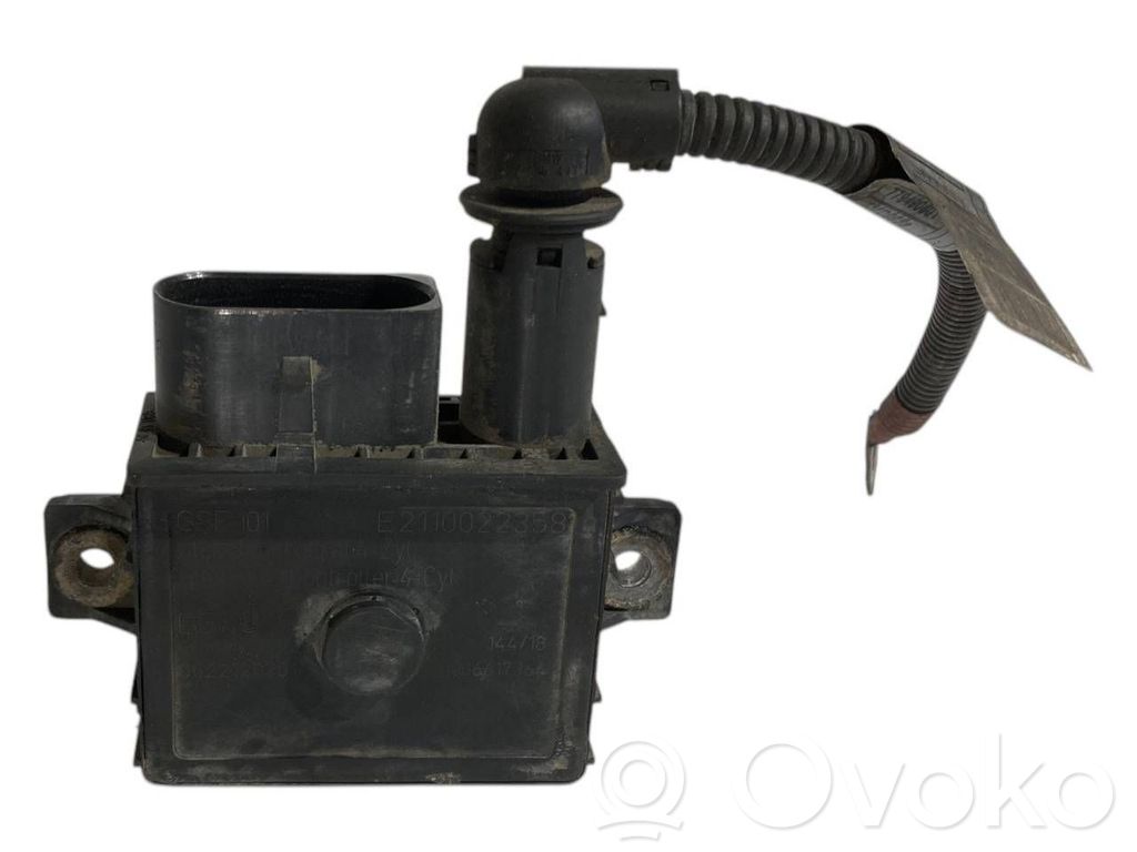Glow plug relay