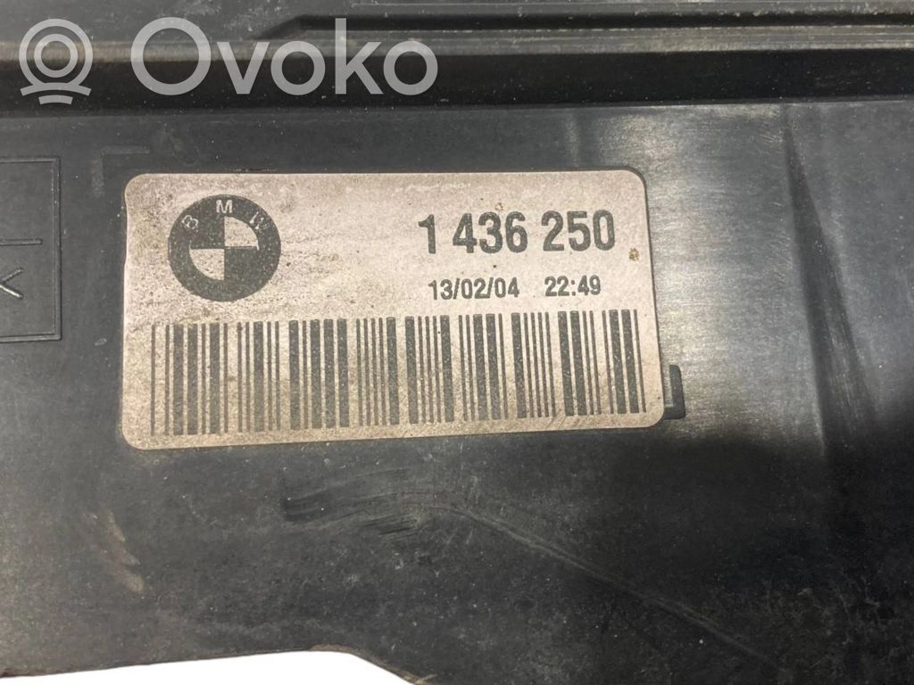 Radiatoru paneļa sānu daļa (televizors)