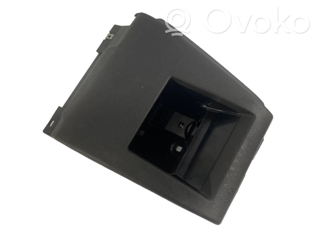 Front luggage compartment