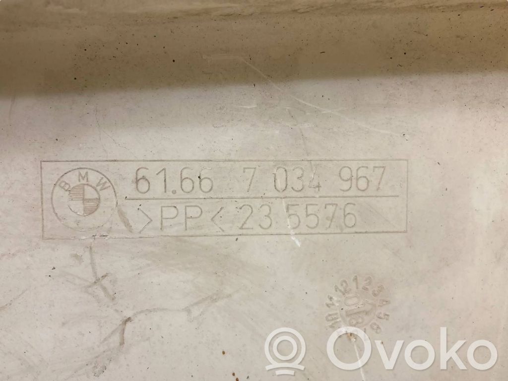 Бачок для жидкости для окон