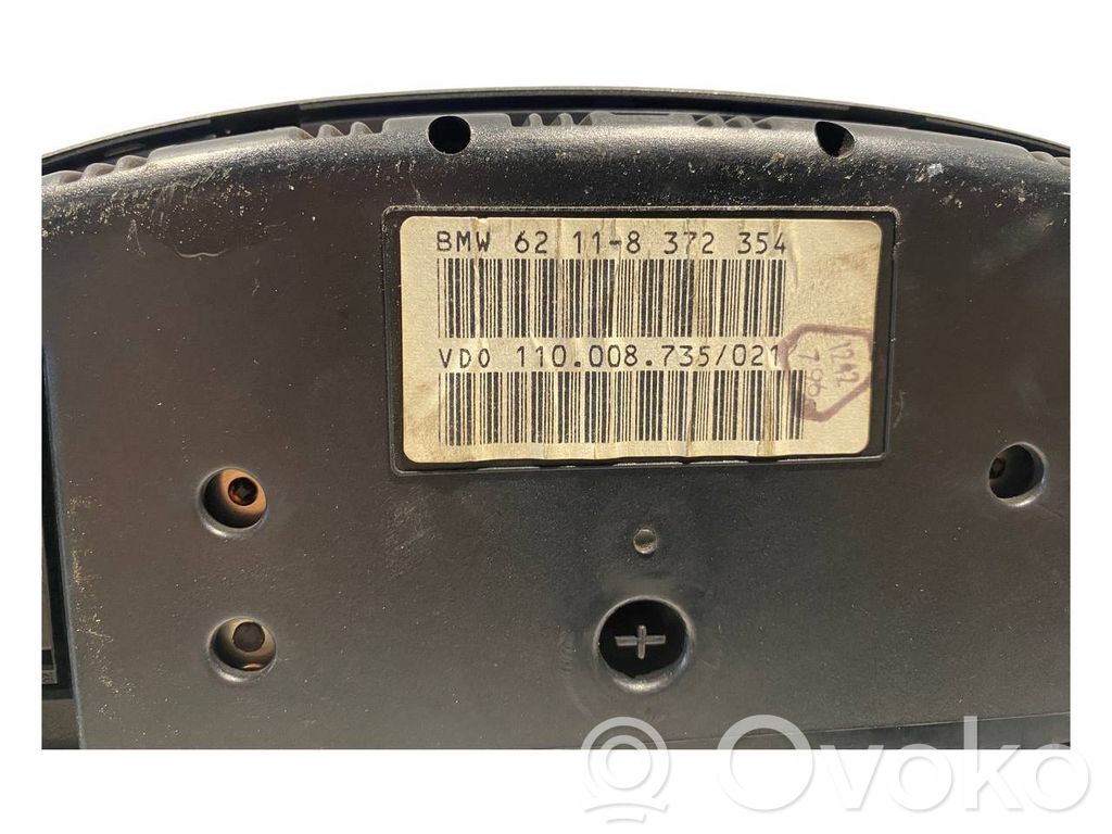 Speedometer (in the instrument panel)