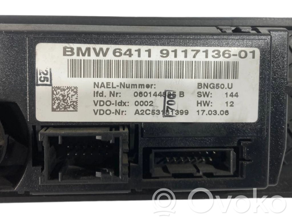 Gaisa kondicioniera / klimata kontroles / salona apsildes vadības bloks (salonā)