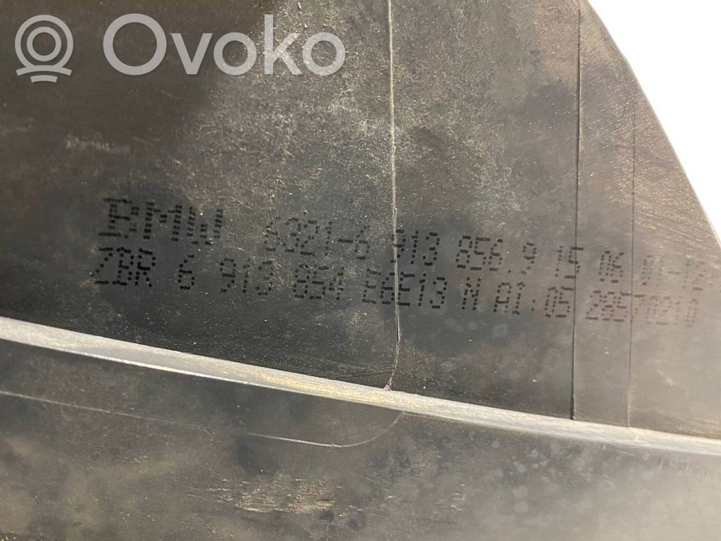 Aizmugurējais lukturis virsbūvē