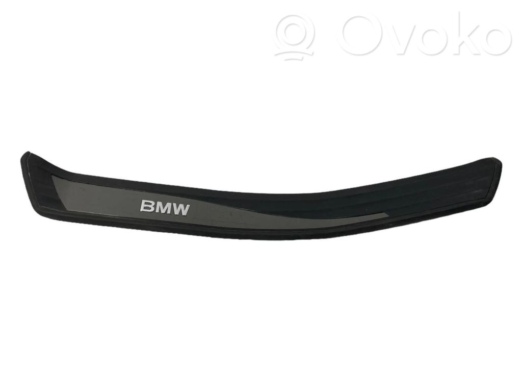 Rear door sill trim (inner)