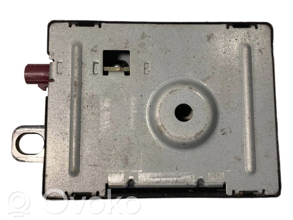 Antenna amplifier
