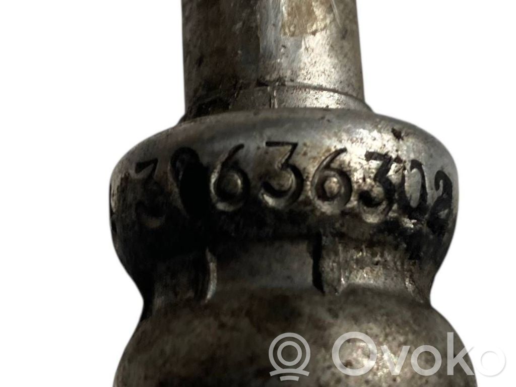 Stūres pastiprinātāja šļūtene (-es) / caurulīte (-es)